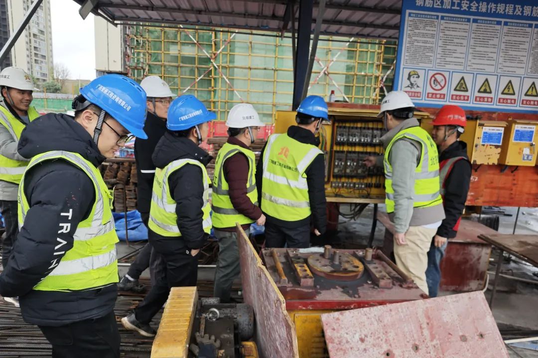 1739243877527698.jpg 6405.jpg